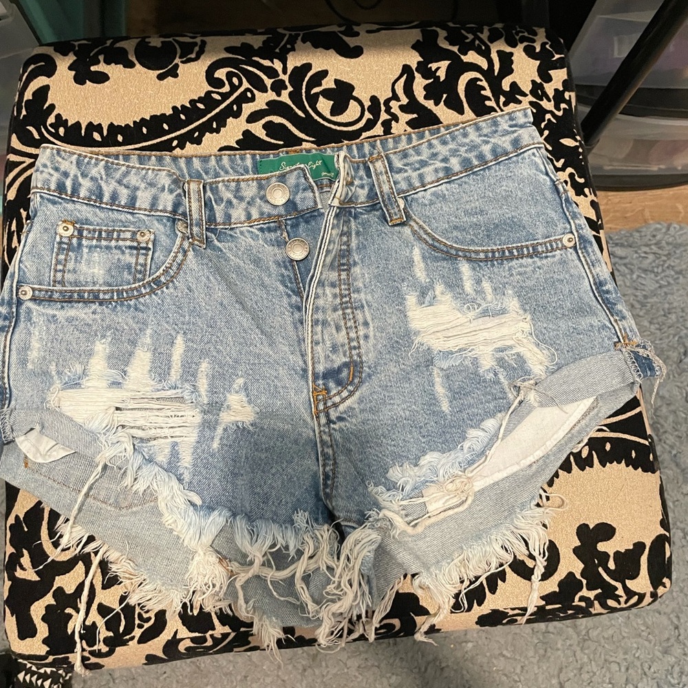High waisted Denim shorts